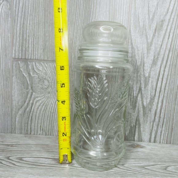 Planters Peanuts Vintage 1982 Mr. Peanut Wheat Pattern Peanut Jar 9 In. with Lid - Picture 2 of 5
